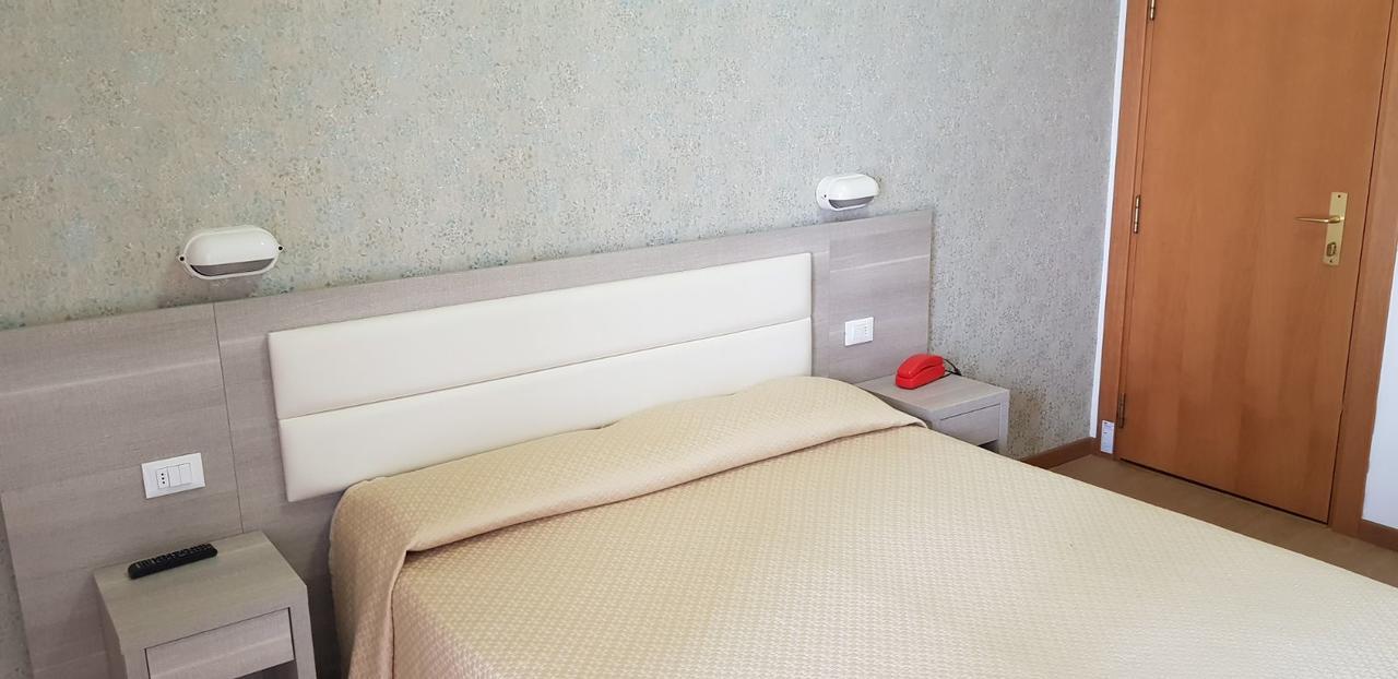 Hotel Basilea Bellaria-Igea Marina Eksteriør bilde